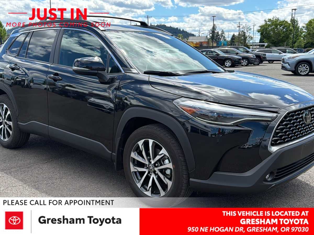 2025 Toyota Corolla Cross XLE