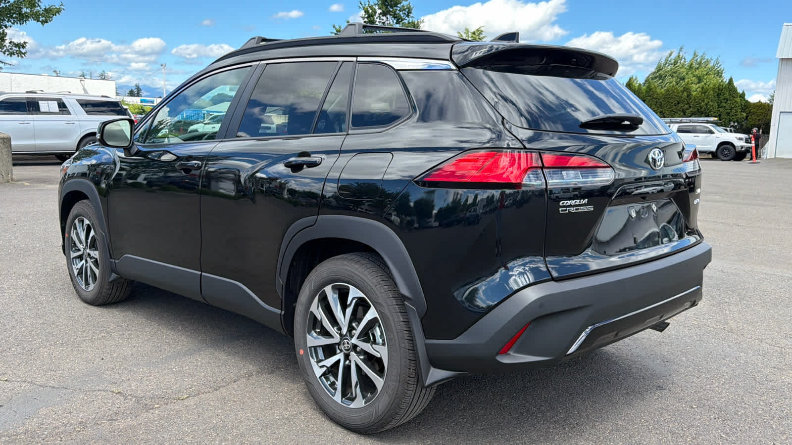 2025 Toyota Corolla Cross XLE