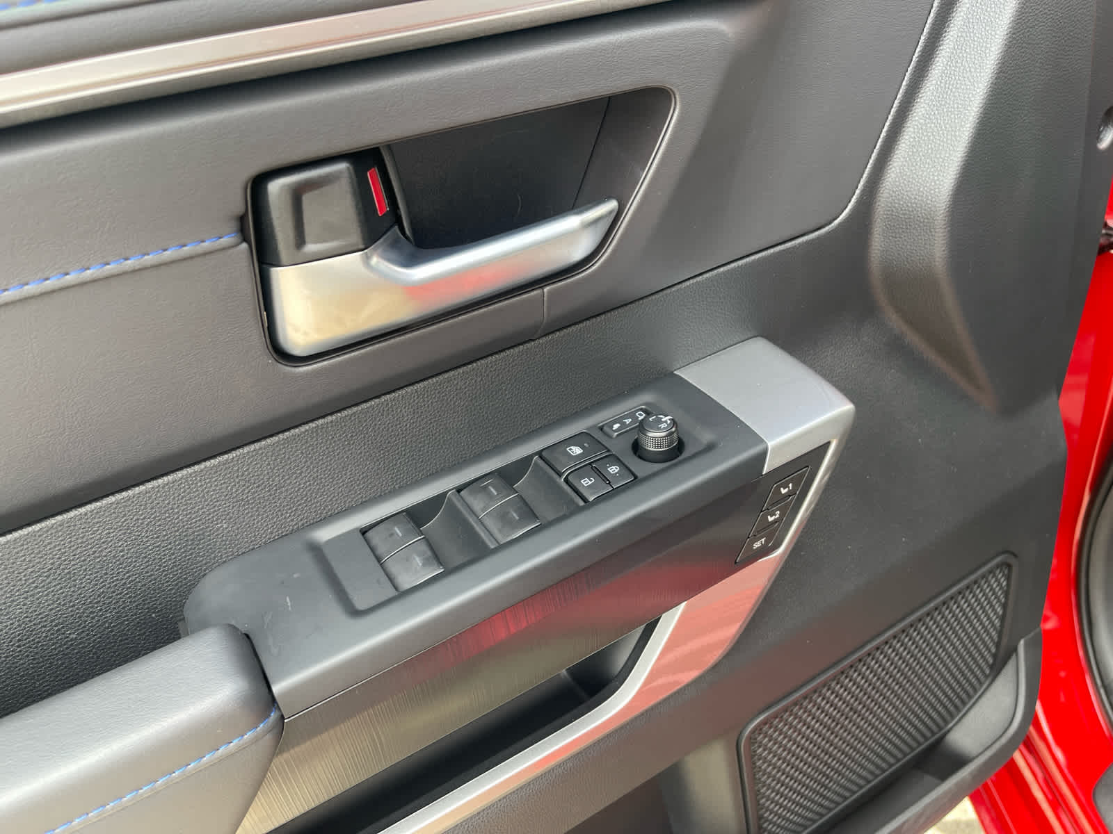 2025 Toyota Sequoia Platinum