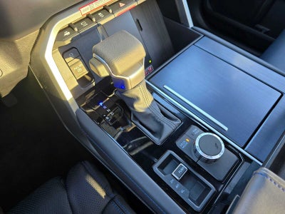 2025 Toyota Sequoia Platinum