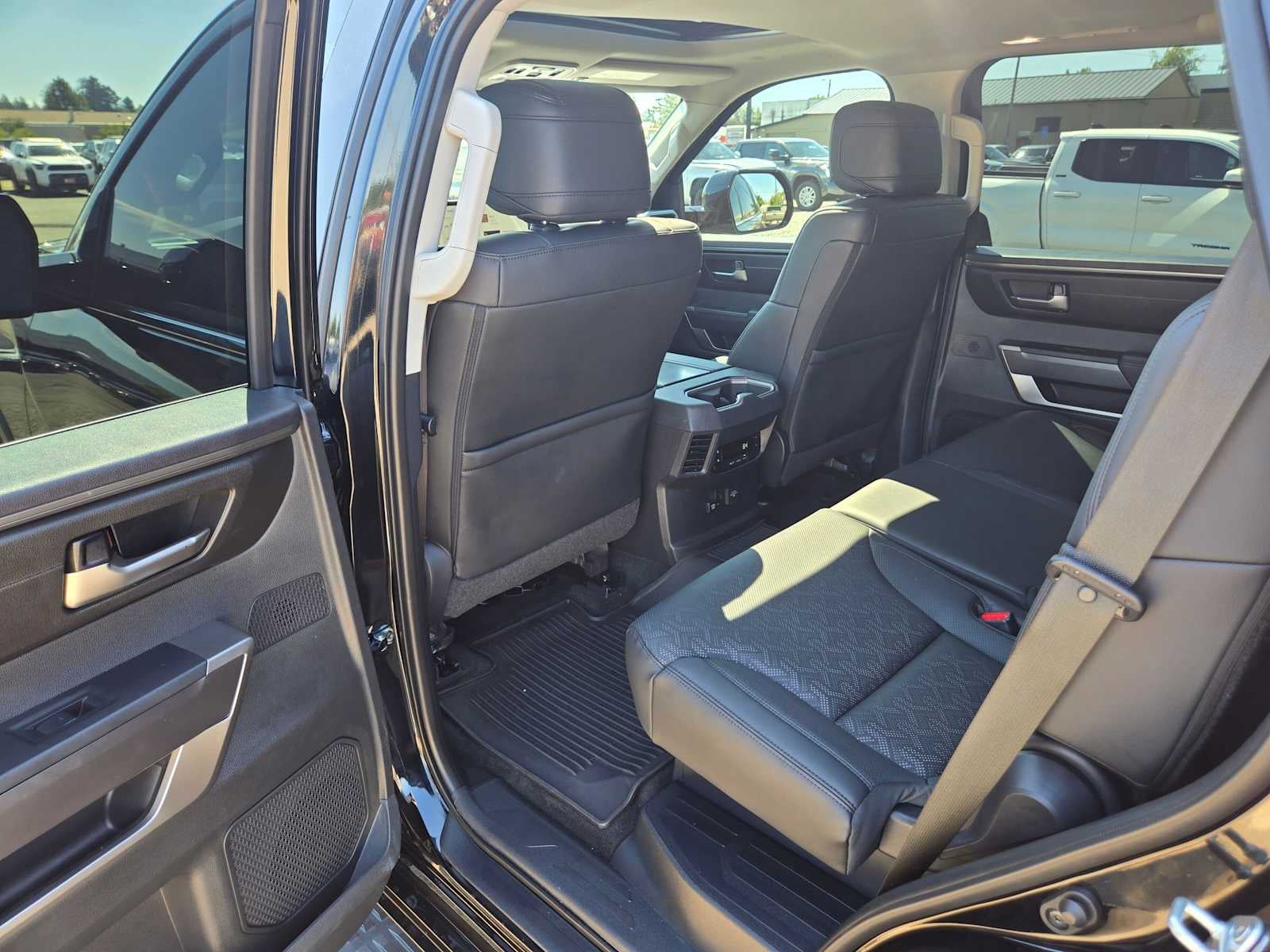 2024 Toyota Sequoia SR5