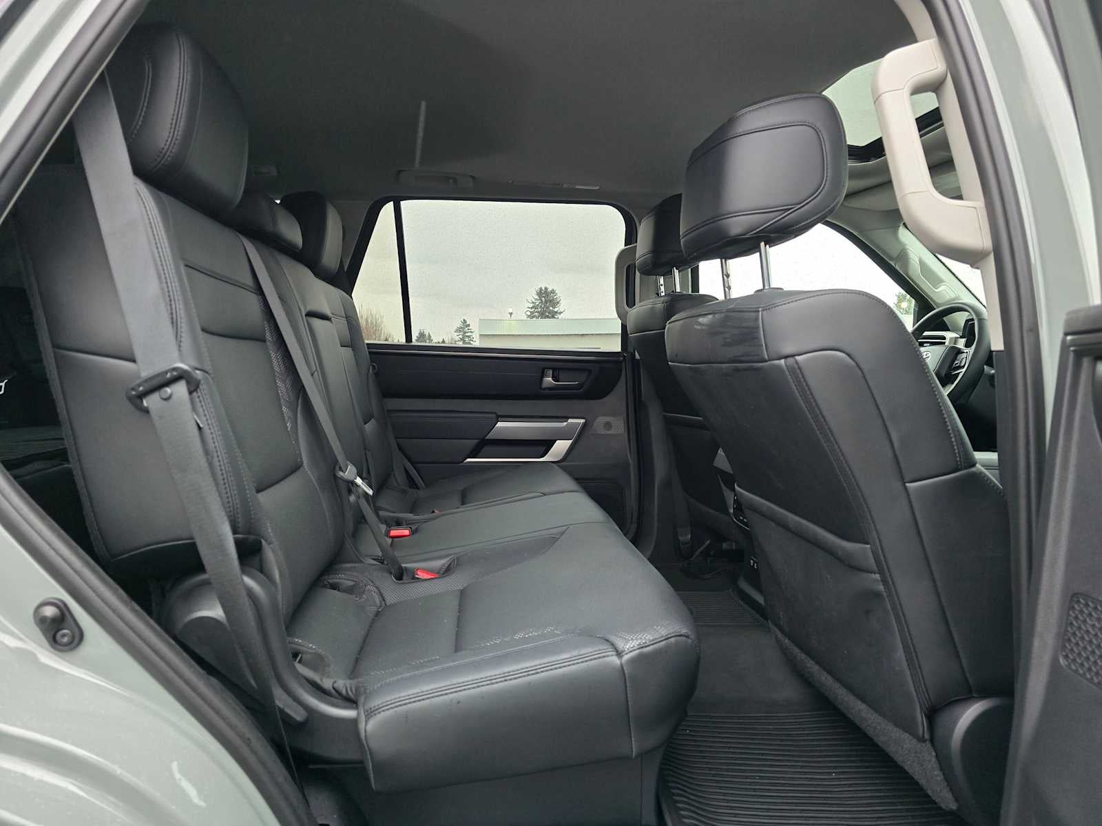 2024 Toyota Sequoia SR5