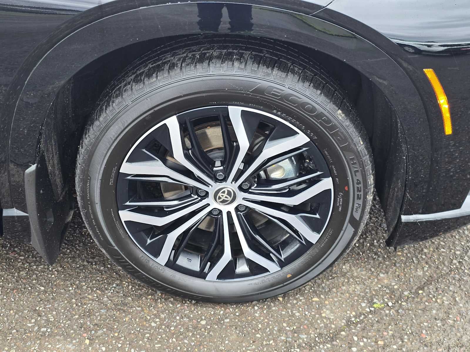 2025 Toyota Crown Signia XLE