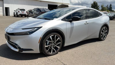 2025 Toyota Prius Plug-In Hybrid XSE