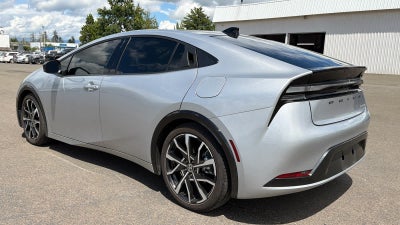 2025 Toyota Prius Plug-In Hybrid XSE