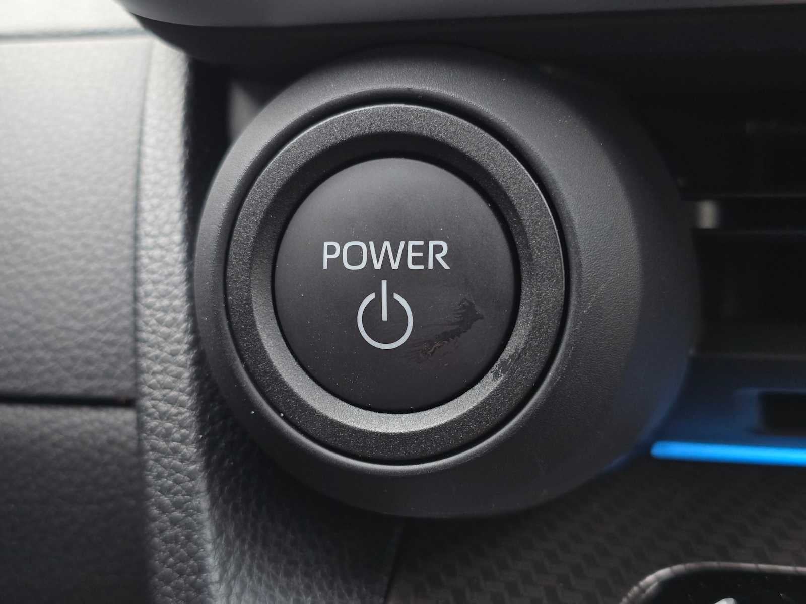 2025 Toyota Prius XLE