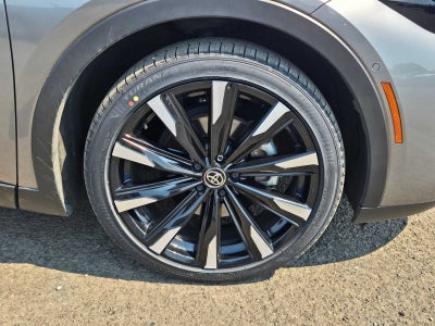 2024 Toyota Crown Platinum