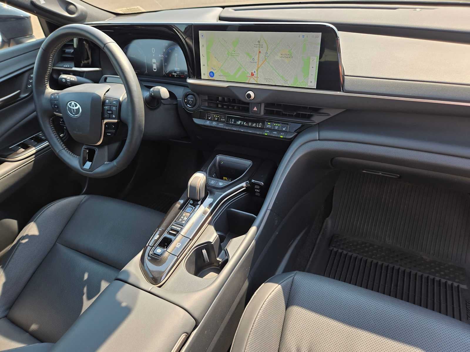 2024 Toyota Crown Platinum