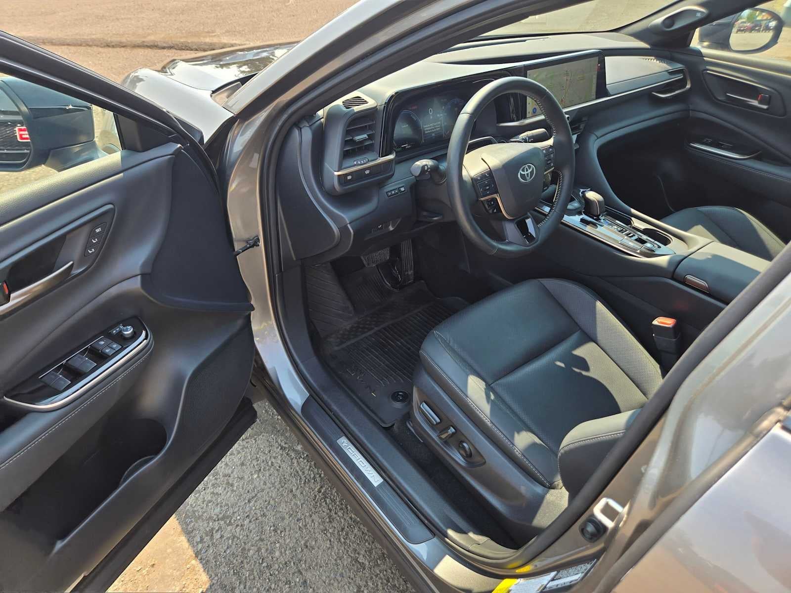 2024 Toyota Crown Platinum