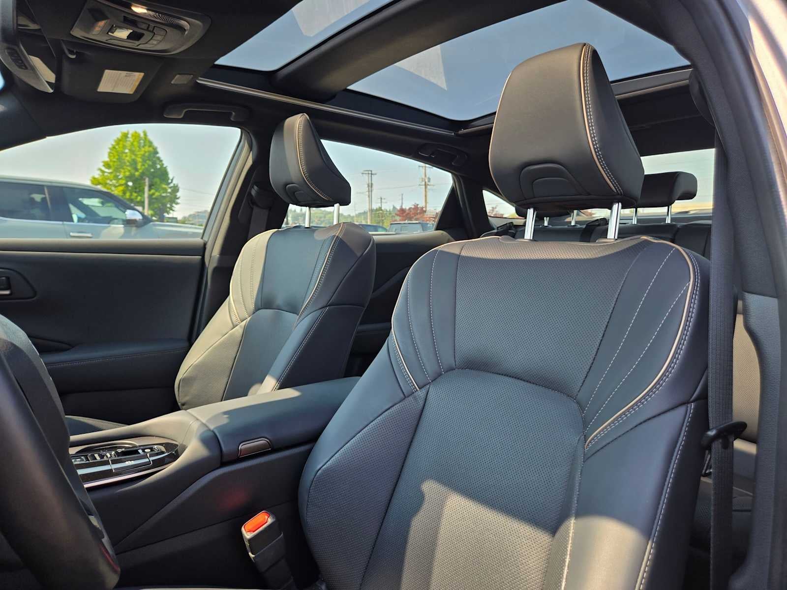 2024 Toyota Crown Platinum