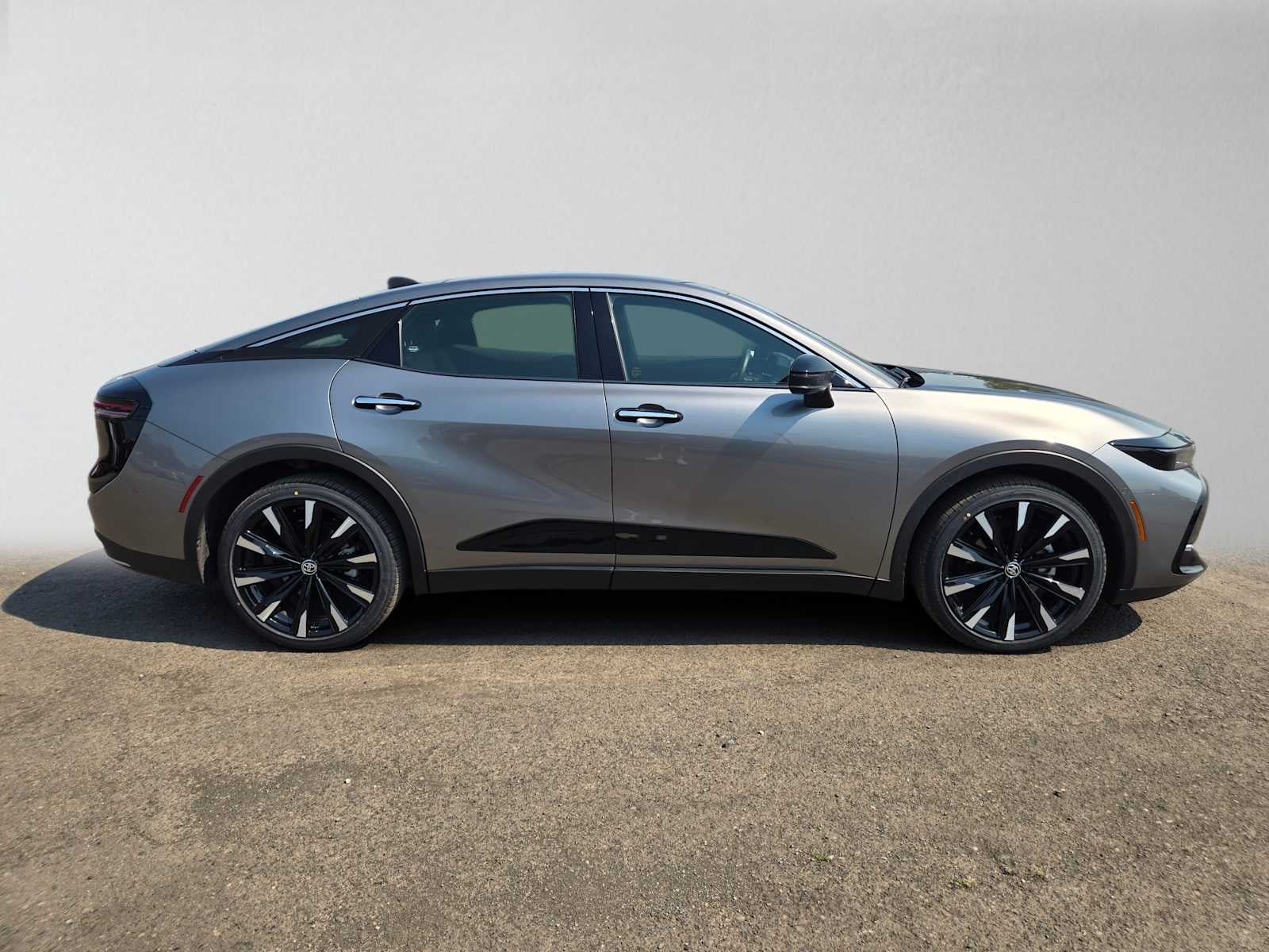 2024 Toyota Crown Platinum