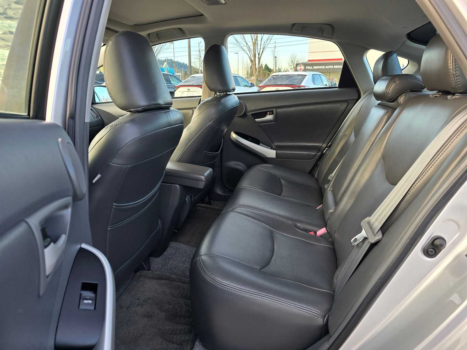 2010 Toyota Prius III