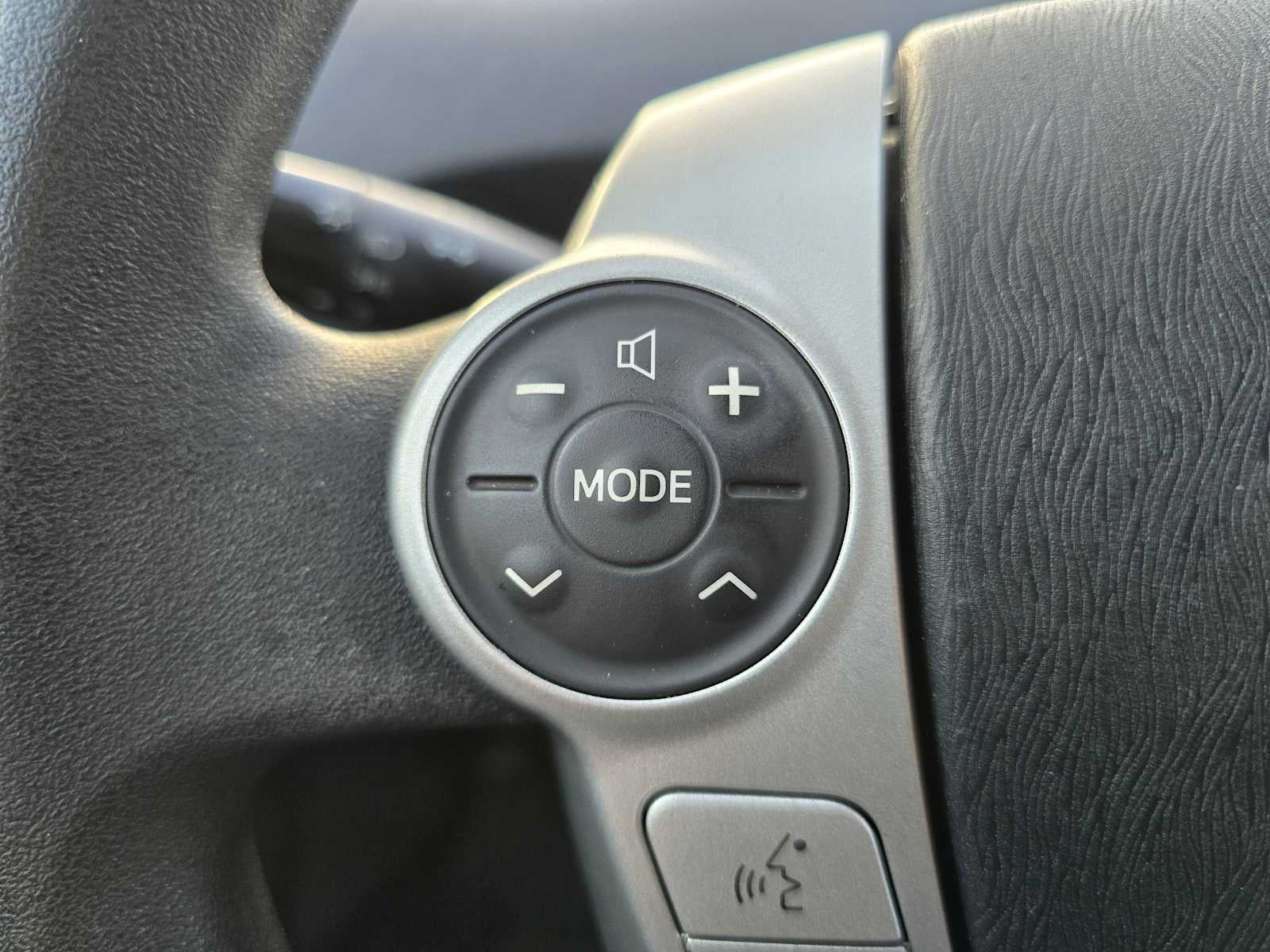 2010 Toyota Prius III