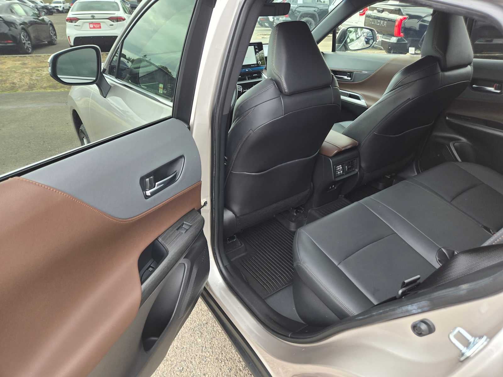 2022 Toyota Venza XLE