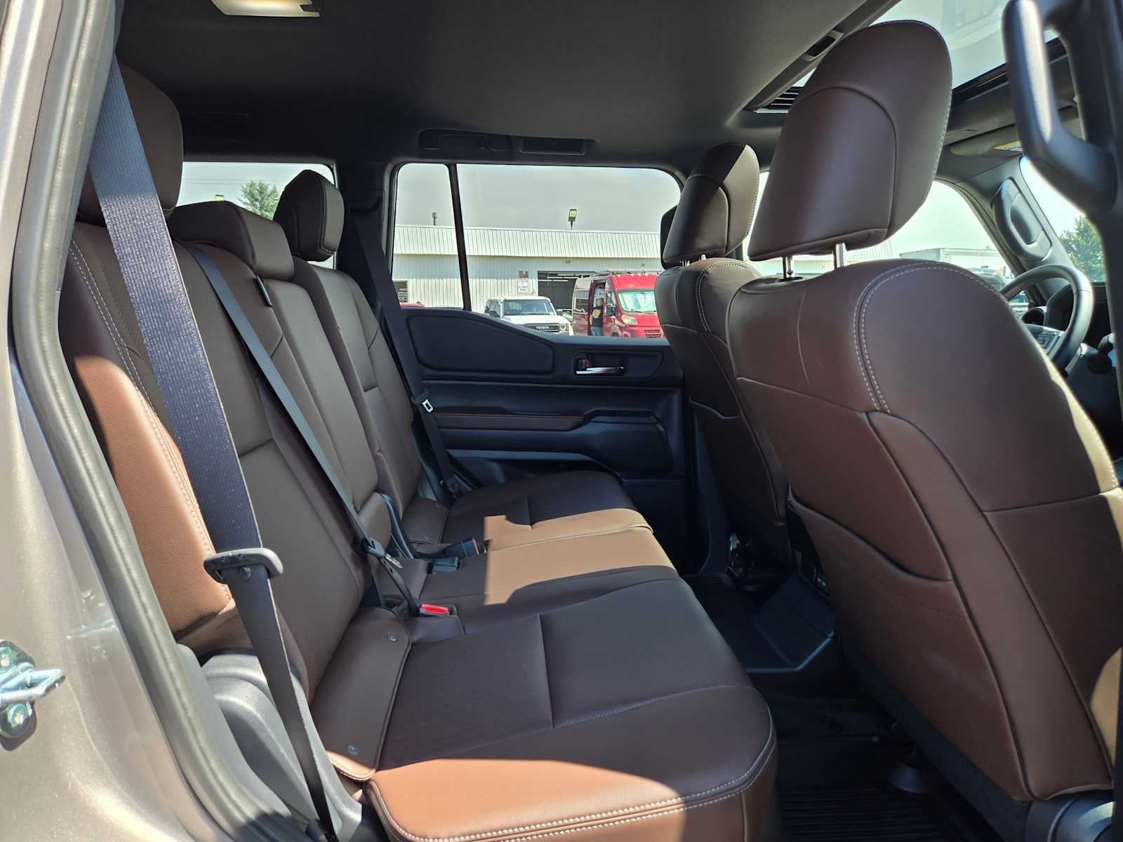 2027 Toyota Land Cruiser 4WD (Natl)
