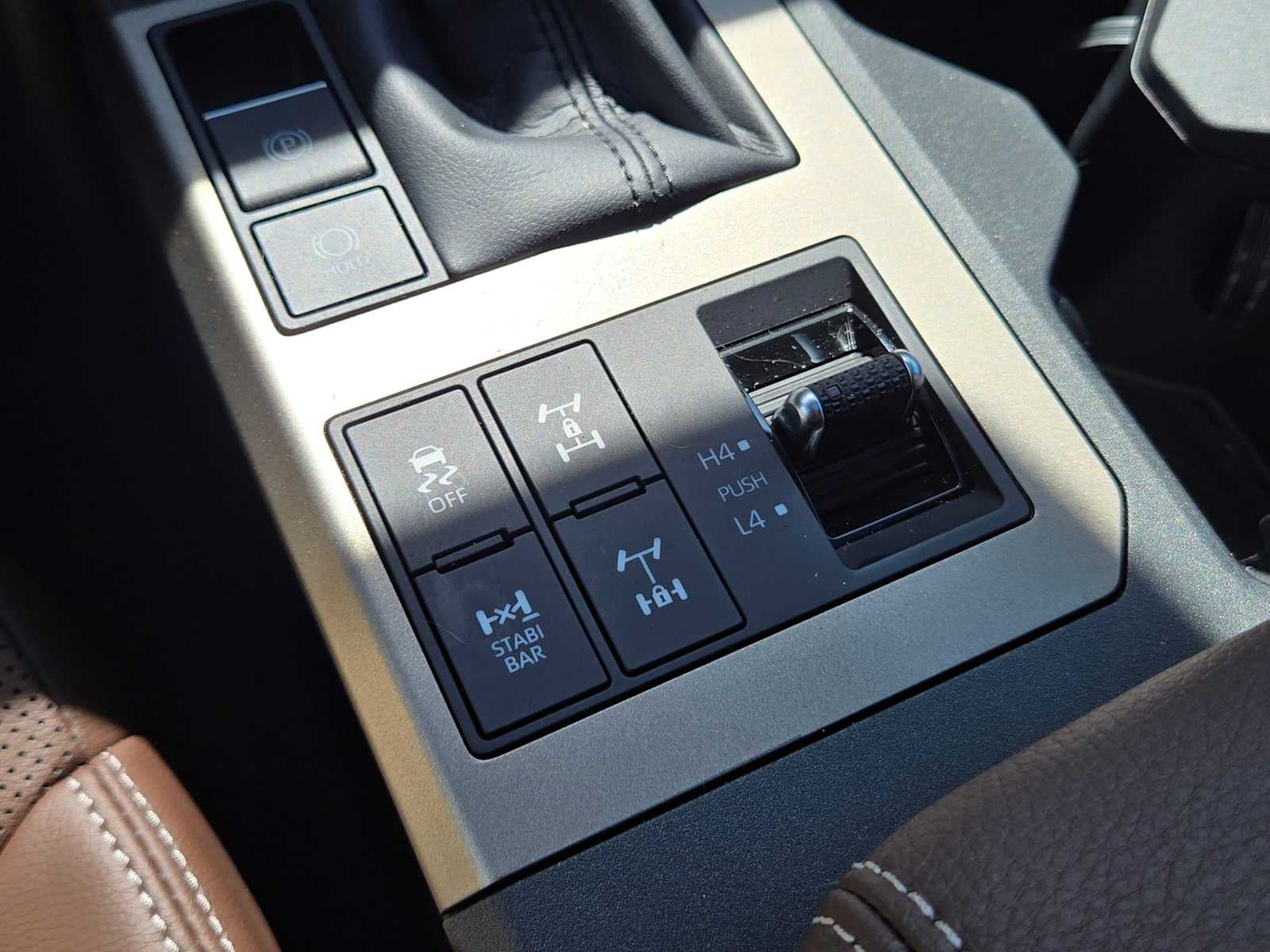 2027 Toyota Land Cruiser 4WD (Natl)