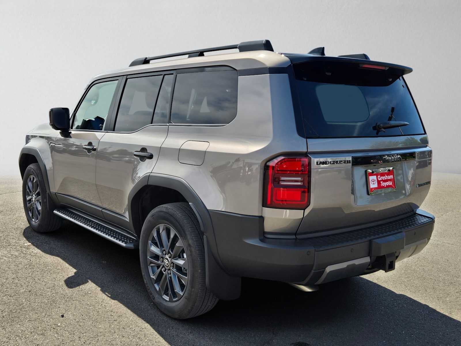 2027 Toyota Land Cruiser 4WD (Natl)