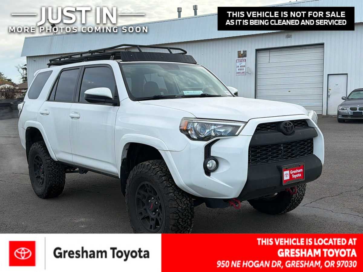 2017 Toyota 4Runner SR5