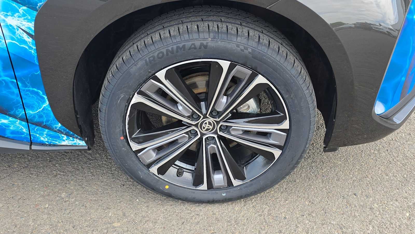 2023 Toyota bZ4X Limited