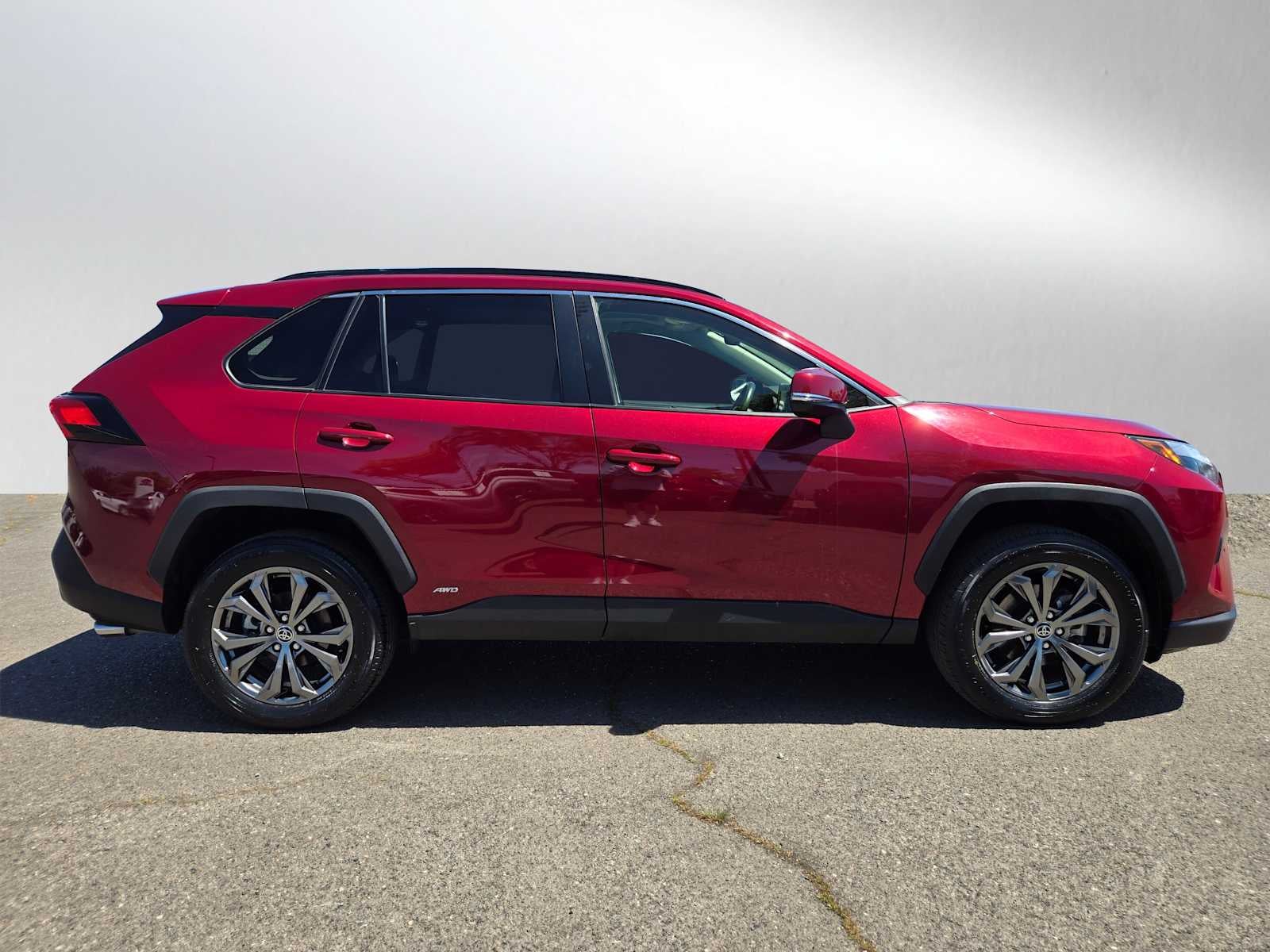2022 Toyota RAV4 Hybrid XLE Premium