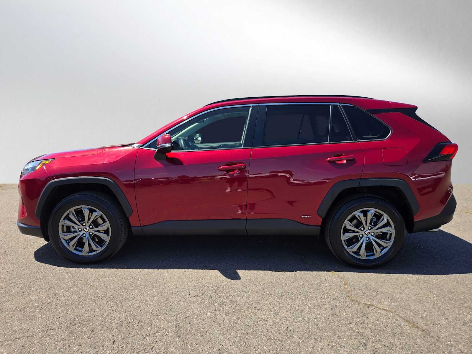 2022 Toyota RAV4 Hybrid XLE Premium