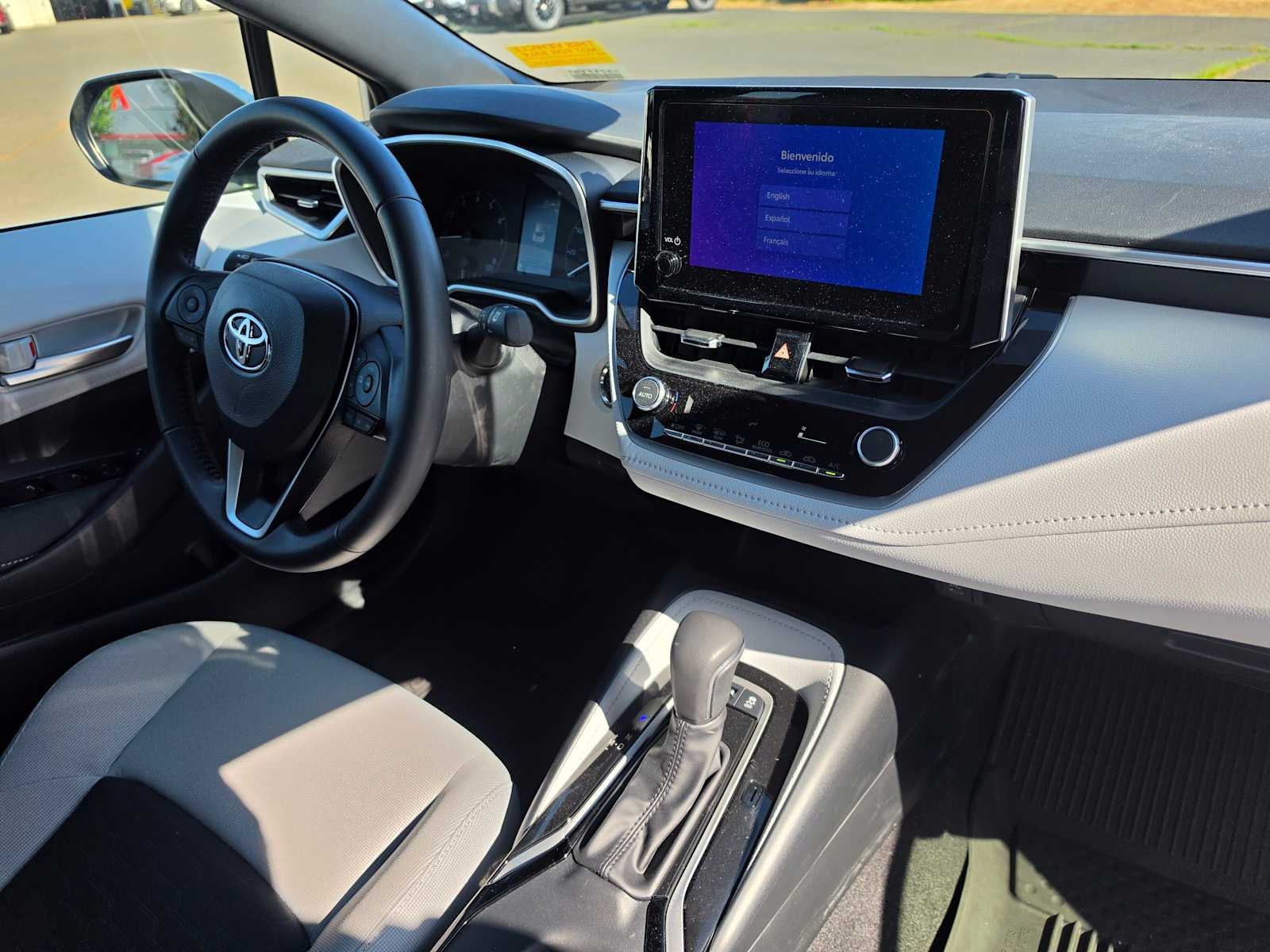 2024 Toyota Corolla Hatchback SE