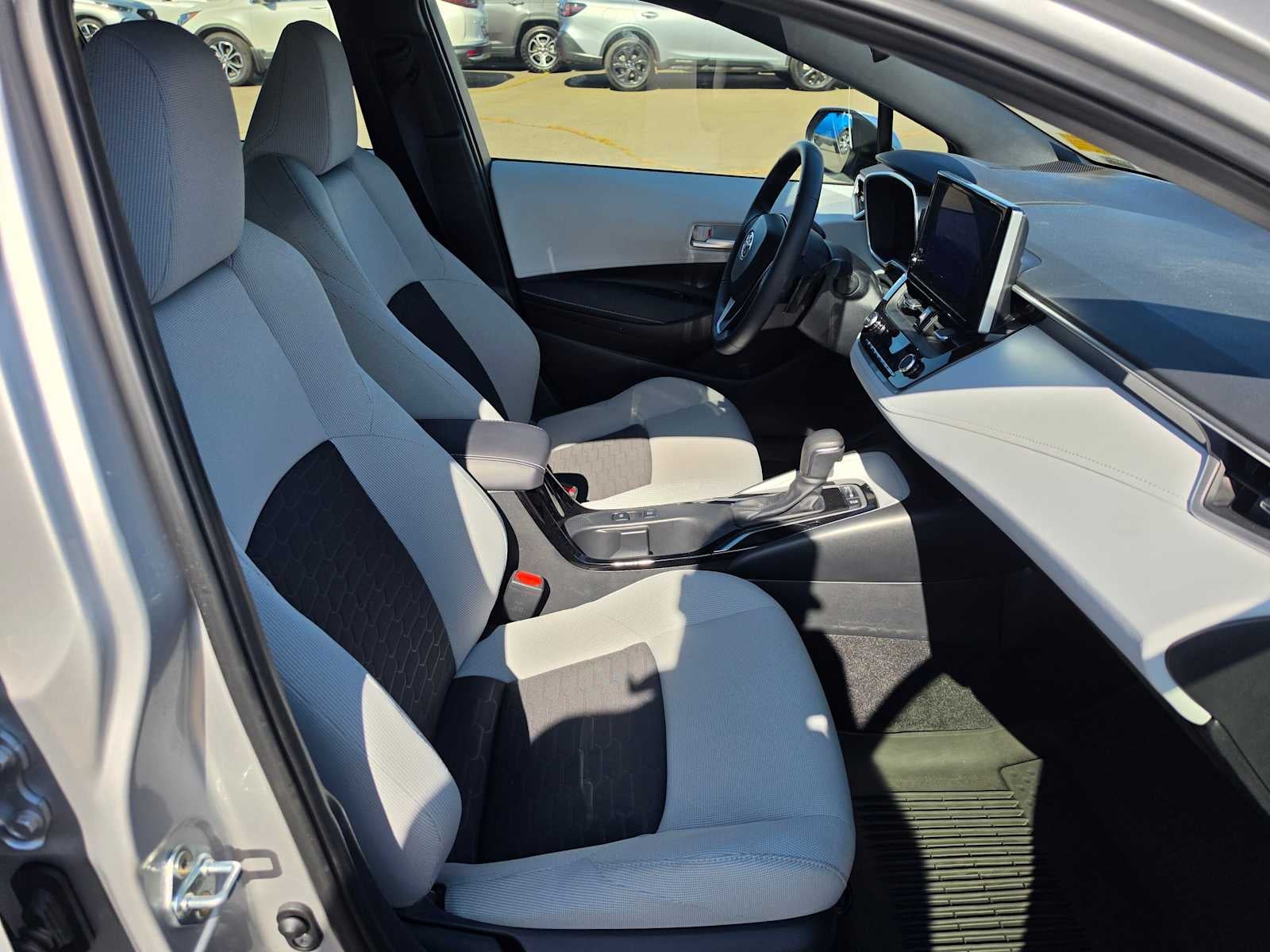 2024 Toyota Corolla Hatchback SE