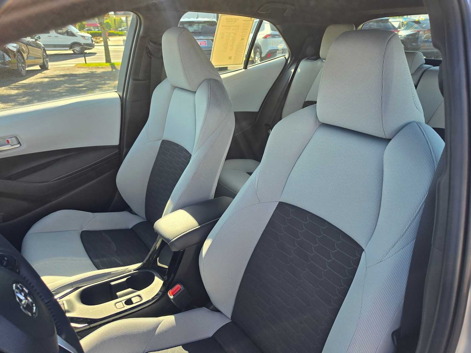 2024 Toyota Corolla Hatchback SE