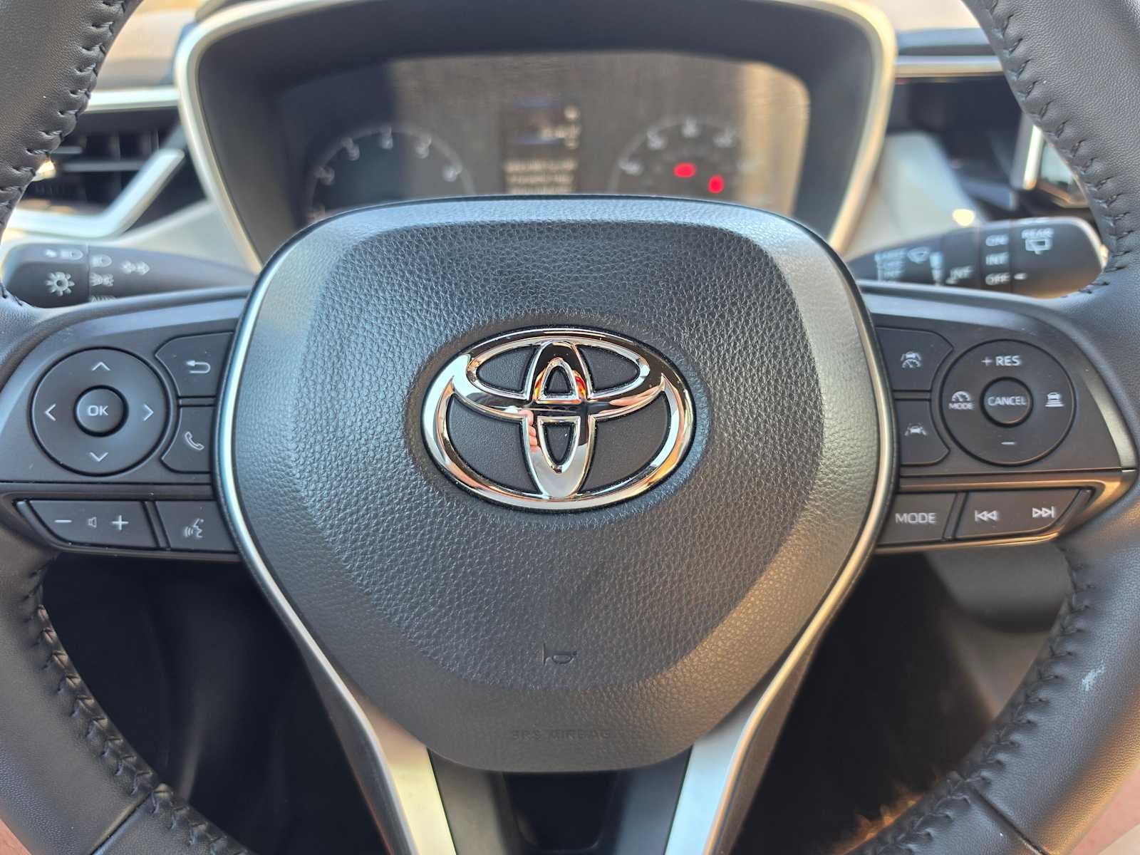 2024 Toyota Corolla Hatchback SE